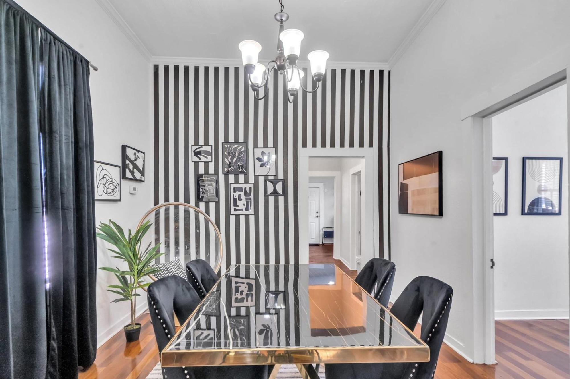 Heart Of Ybor City 3Bedroom Walk To 7Th Ave タンパ エクステリア 写真