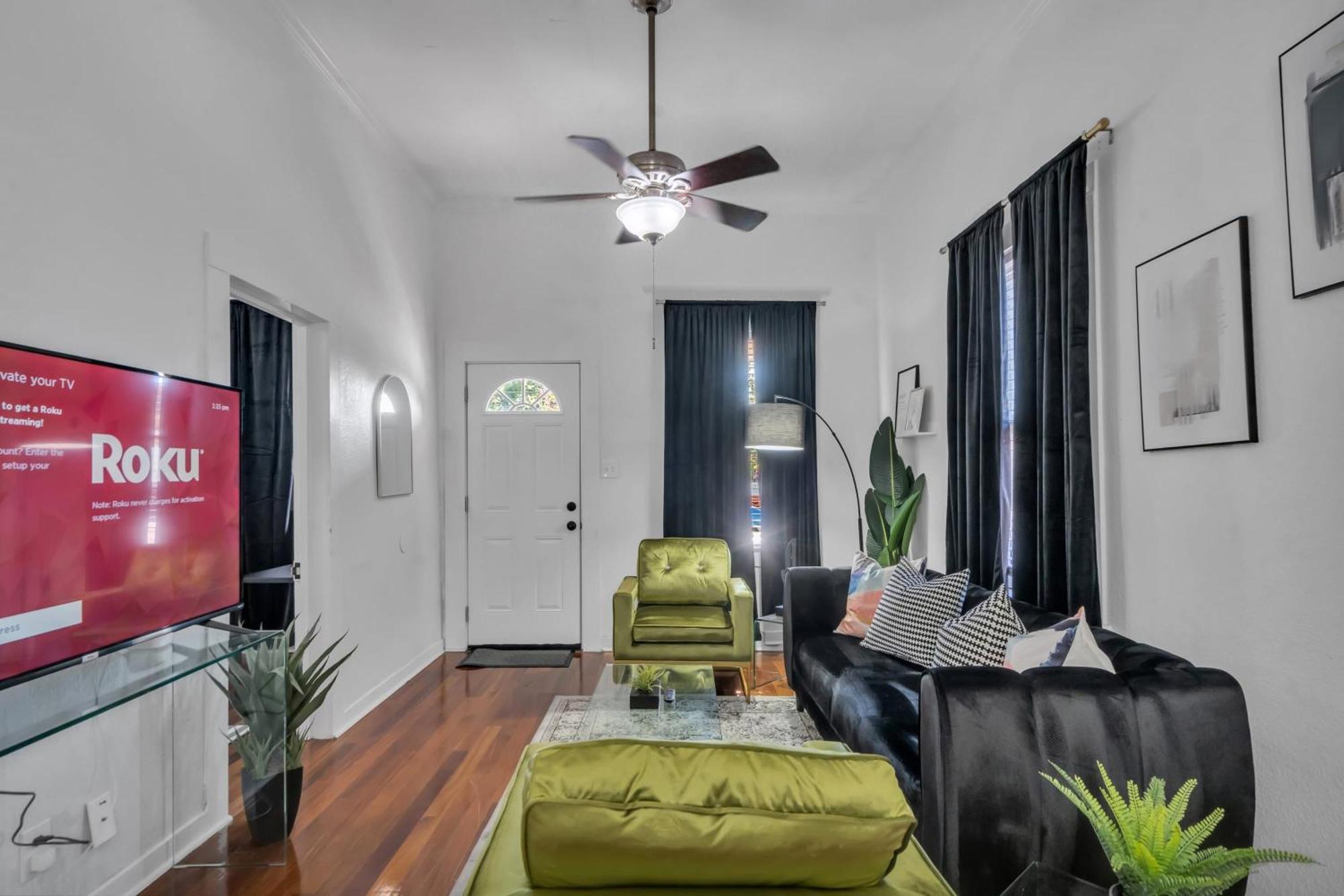 Heart Of Ybor City 3Bedroom Walk To 7Th Ave タンパ エクステリア 写真